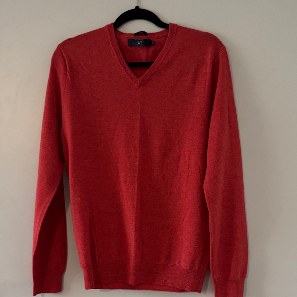 100% Merino Wool Men's V-Neck Sweater in Dark Coral